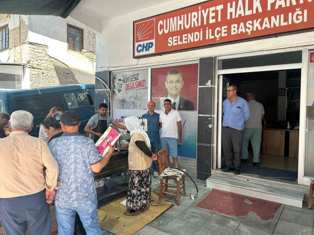 Manisa’nın Selendi CHP İlçe Teşkilatı tarafından, hayatını kaybeden Manisa Büyükşehir