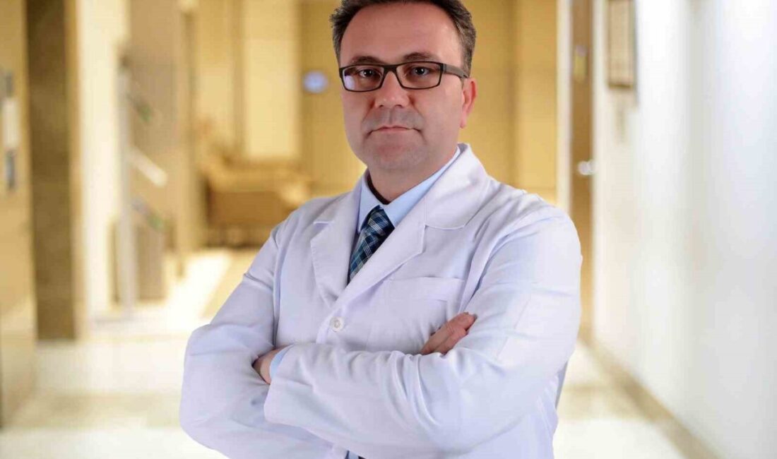 Kalp ve Damar Cerrahisi Uzmanı Opr. Dr. Murat Küsdül, artan