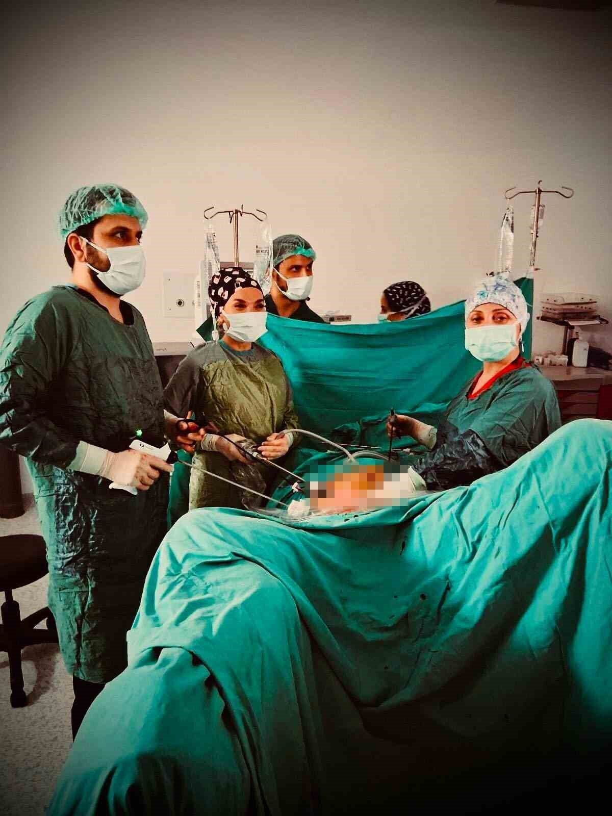 Sinop’ta ilk kez kolon kanseri tedavisinde tamamı kapalı yöntemle (laparoskopik)