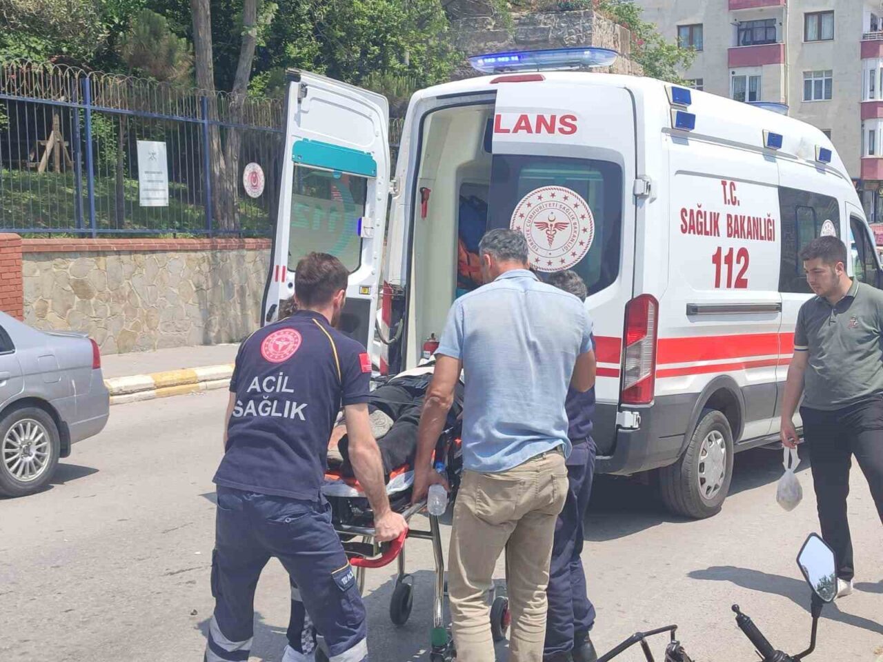 Sinop’ta meydana gelen trafik kazasında motosikletli 2 kişi yaralandı. Kaza,