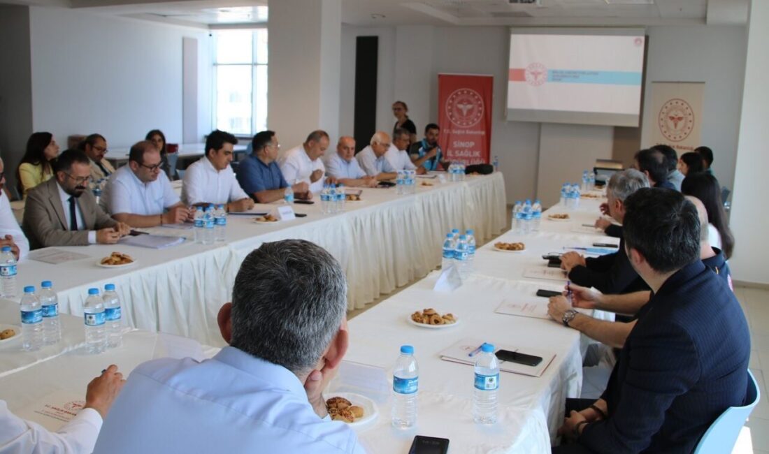 Sinop İl Sağlık Müdürlüğü ev sahipliğinde düzenlenen Bölge Acil Sağlık