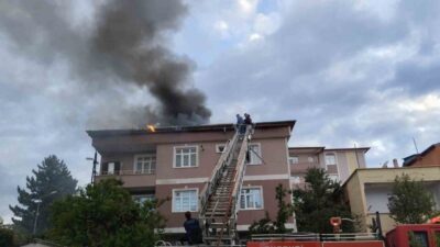 Sivas’ın Suşehri ilçesinde 3 katlı bir binanın çatı katında çıkan