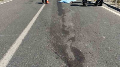 Sivas’ın Koyulhisar ilçesinde tırın çarptığı iki yayadan biri hayatını kaybetti,