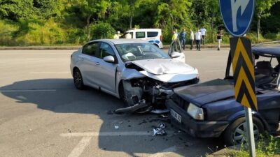 Giresun’un Görele ilçesinde sürücünün camdan fırladığı trafik kazasında 2 kişi
