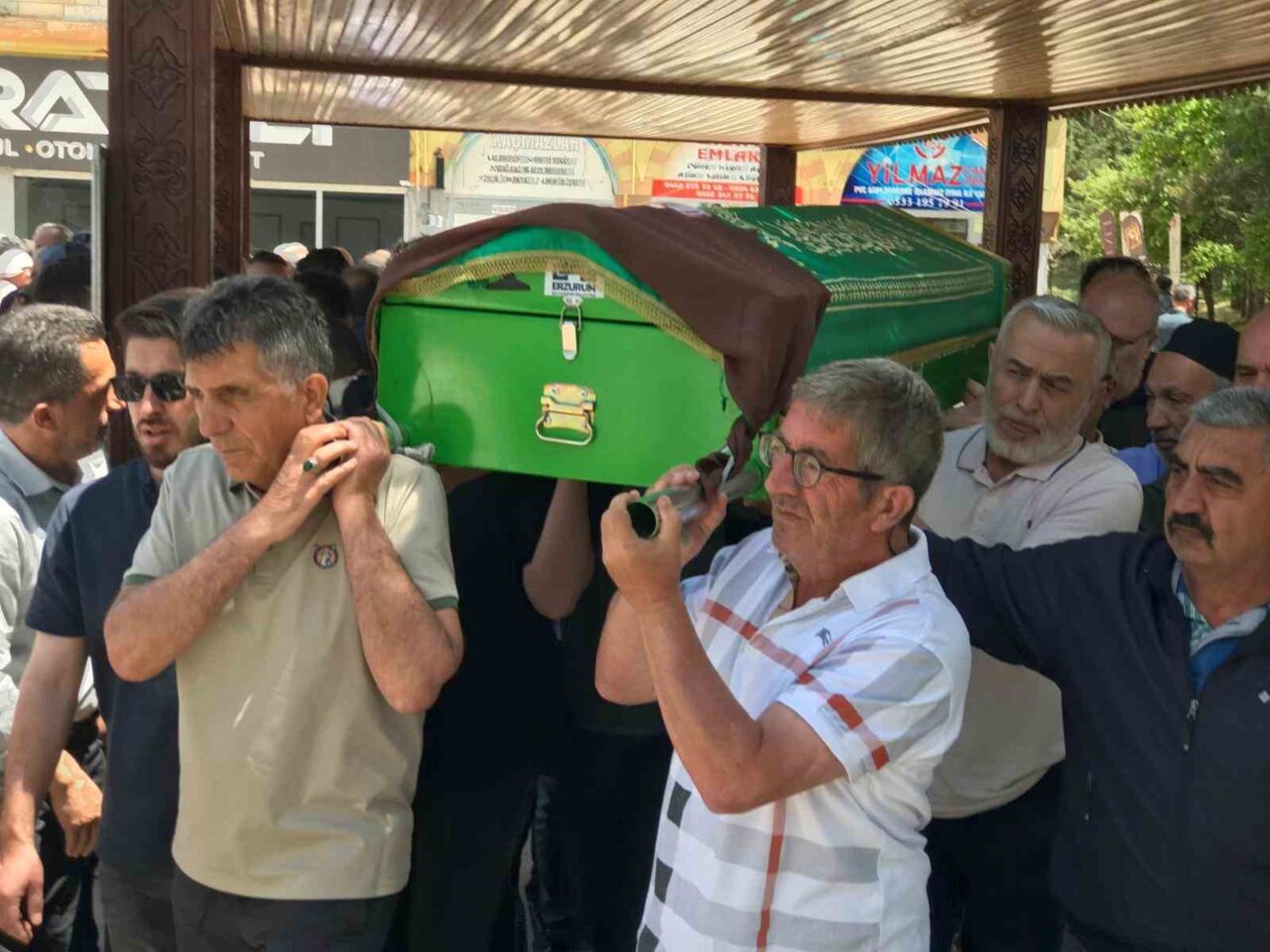 Sivas Nüfus ve Vatandaşlık Müdürü Adalet Çakmur’un annesi, Aziziye Nüfus