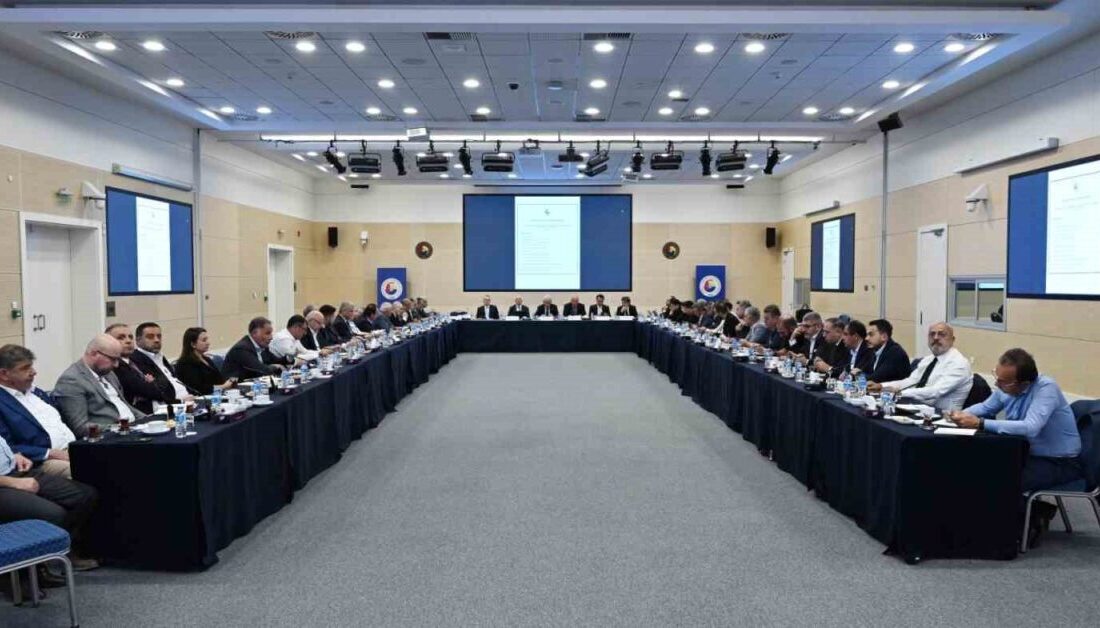 TOBB Mobilya ve Orman Ürünleri Meclisi Toplantısı TOBB Yönetim Kurulu