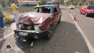Erzurum’un Tortum ilçesinde meydana gelen trafik kazasında 3 kişi yaralandı.
