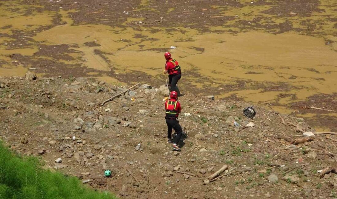 Trabzon’da dün etkili olan şiddetli yağışlar sonrasında Akçaabat ilçesine bağlı