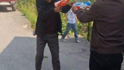 Trabzon’un Yomra ilçesinde Kurban Bayramı nedeniyle bir araya gelen mahalle