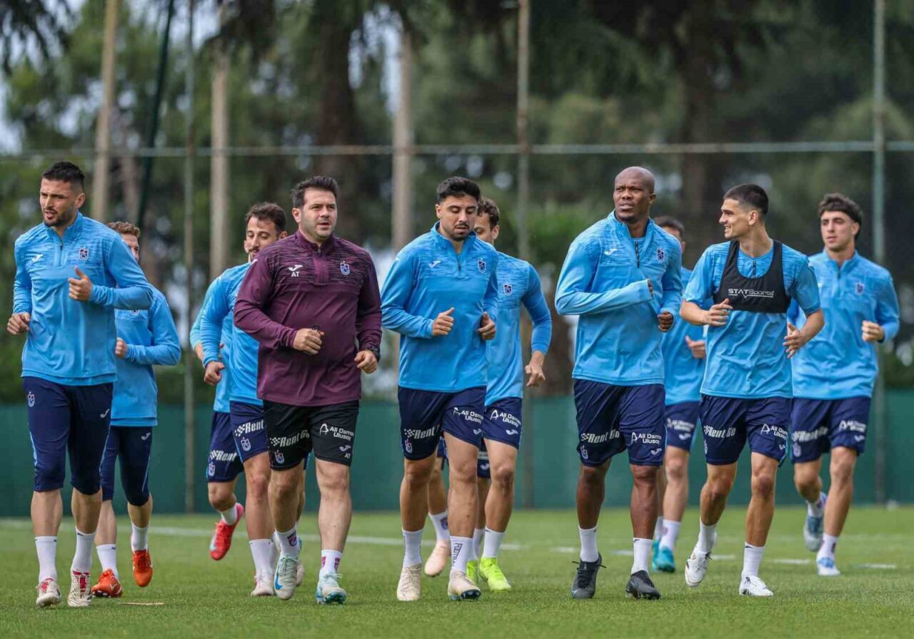 Trendyol Süper Lig’de hedeflerin uzağında kalan Trabzonspor, yeni sezona güçlü