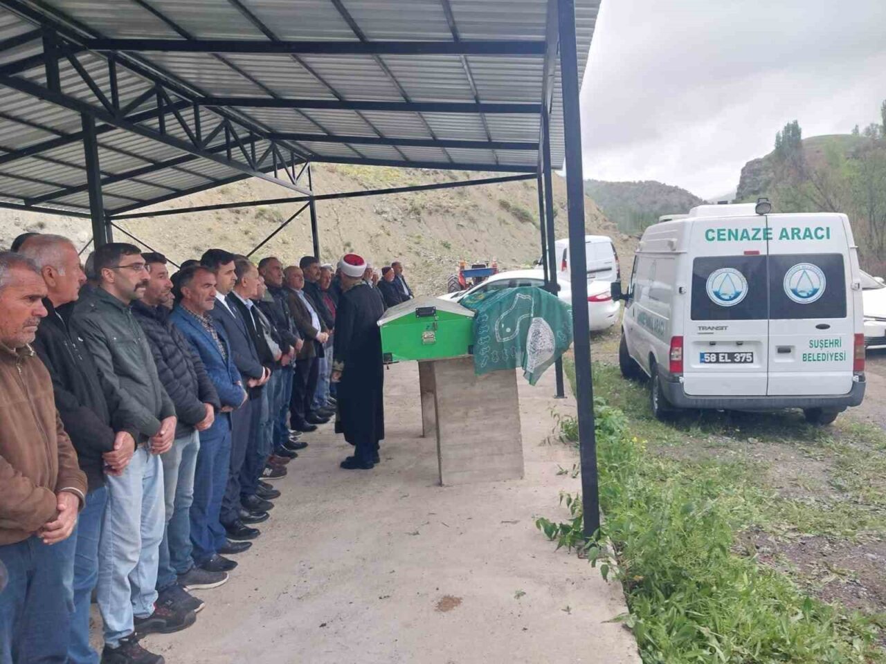 Sivas’ın Suşehri ilçesinde bir süredir haber alınamayan ve köy kırsalında