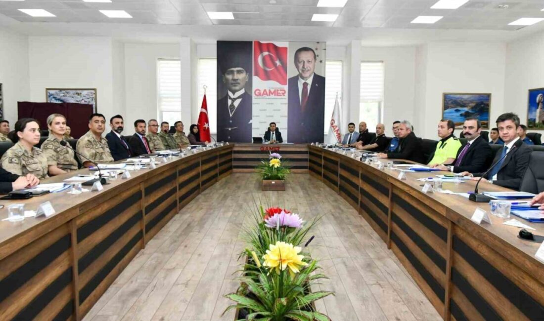 Tunceli’de il asayiş ve güvenlik toplantısı gerçekleştirildi. Tunceli Valiliği Gamer