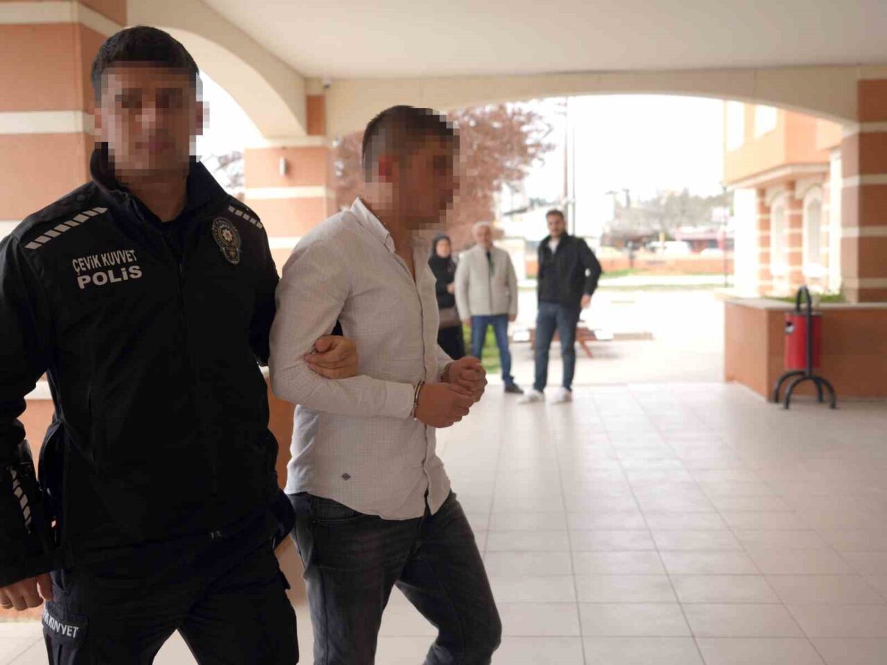 Kastamonu’da uyuşturucu parası anlaşmazlığı yüzünden çıktığı iddia edilen tartışmada 1