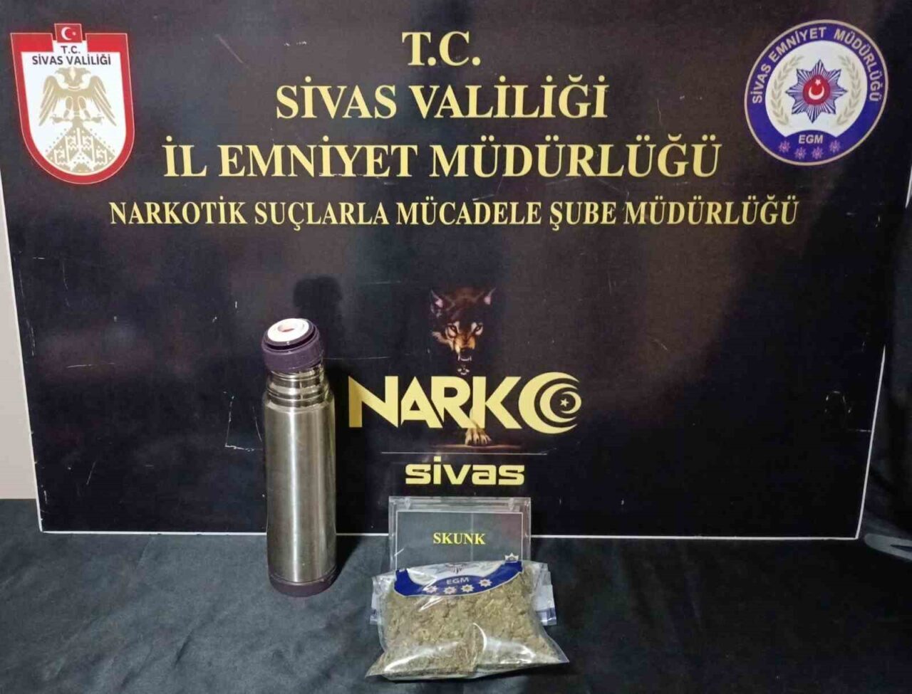 Sivas’ta emniyet ekiplerinin koordineli çalışması sonucu 1 kilo 558,84 gram