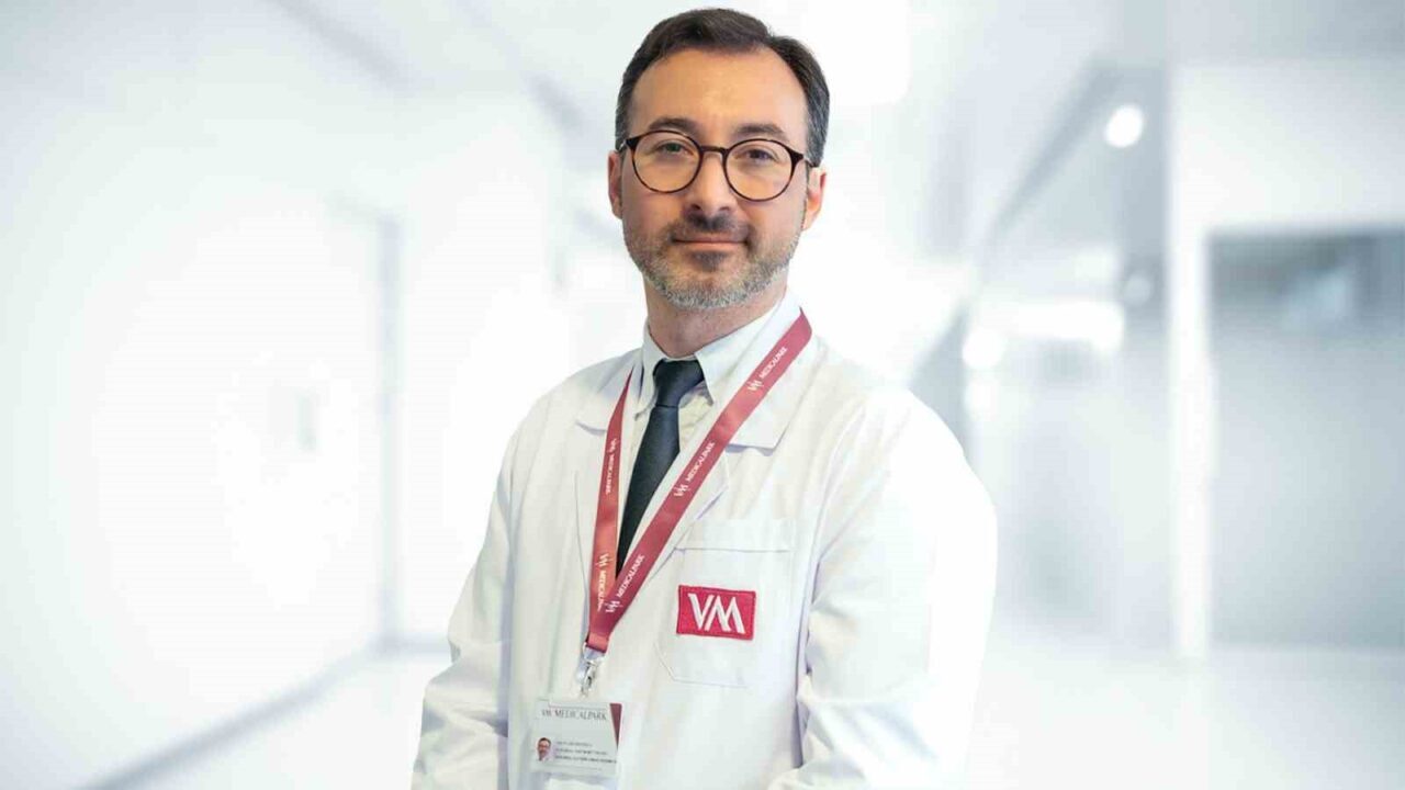 Suda doğumun, doğum eyleminin belirli bir aşamasından itibaren annenin, özel