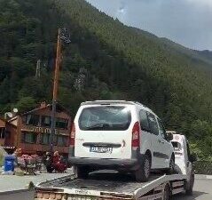 Trabzon’un dünyaca ünlü turizm merkezi Uzungöl’de yabancı uyruklu kaçak taşımacılarla