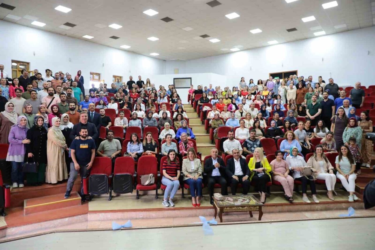 Erzincan Valisi Hamza Aydoğdu, “Öğretmen Buluşmaları” kapsamında İl Milli Eğitim