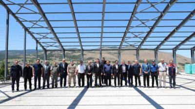 ERZİNCAN (İHA)-Erzincan Valisi Hamza Aydoğdu, Refahiye ilçesinde yapımı devam eden