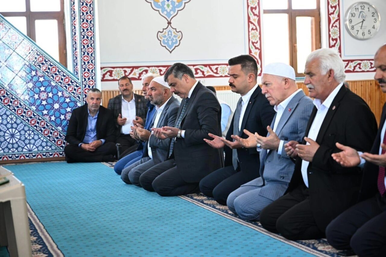 Erzurum Valisi Mustafa Çiftçi, Büyükşehir Belediye Başkanı Mehmet Sekmen ve