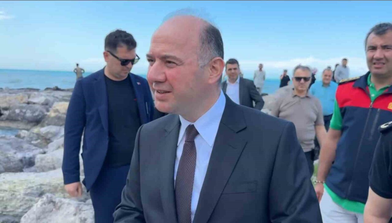 Giresun’da babasıyla birlikte denize giren ve akıntıya kapılarak kaybolan 10