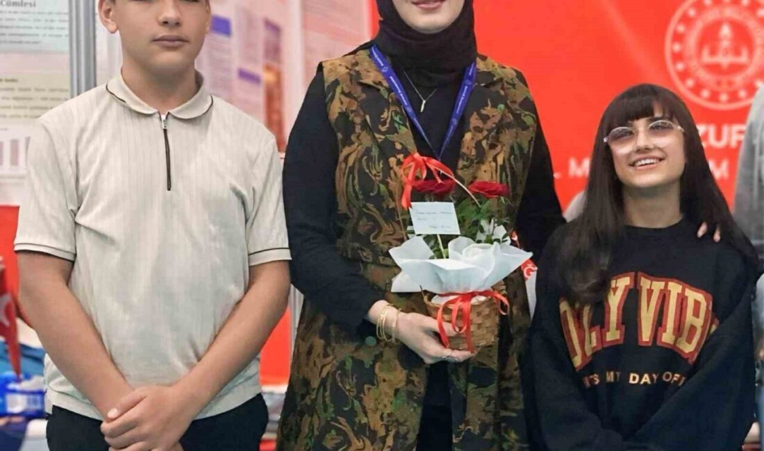 Erzurum Görme Engelliler Ortaokulu öğrencileri İrem Nur Çelik ve Sinan