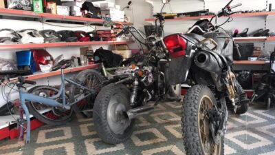 Erzincan’da uzun yıllardır motosiklet satışı ve tamiri yapan Ali Kilit,