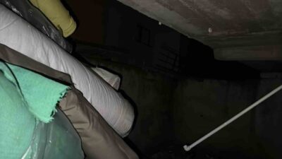 Zeytinburnu’nda 4 katlı bir binanın bodrum katında yer alan dükkanın