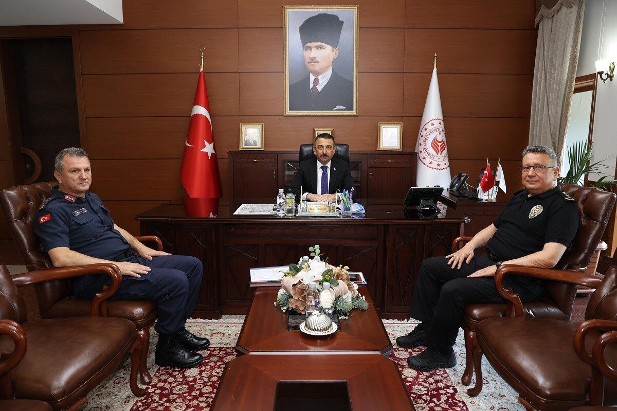 Zonguldak Valiliği’nce düzenlenen haftalık Asayiş ve Güvenlik Toplantısı, Vali Osman