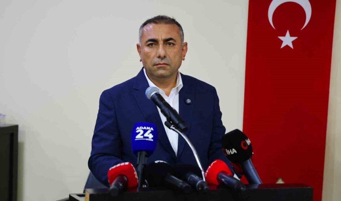 Adana Büyükşehir Belediye Başkanı Zeydan Karalar’ın görevden uzaklaştırılmasının ardından yapılan