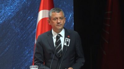 Eski Cumhuriyet Halk Partisi (CHP) Genel Başkanı ve gazeteci Altan