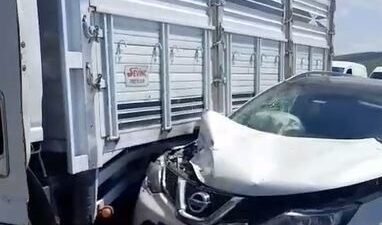 Ardahan’da kamyonet ile otomobilin çarpıştığı kazada 1 kişi yaralandı. Edinilen