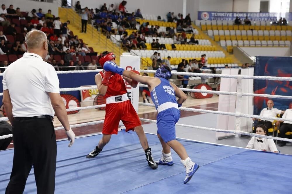 Bayburt’un Arpalı beldesinde gençlerin spora yönlendirilmesi amacıyla boks kursu açılacak.