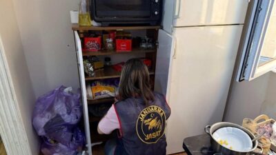 Artvin’in Borçka ilçesinde köy muhtarlarını telefonla arayarak kendisini Valilik çalışanı