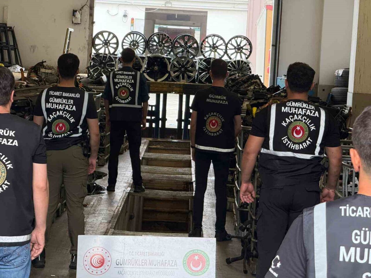 Sarp Gümrük Muhafaza ekiplerince düzenlenen operasyonda, 32,5 milyon TL değerinde