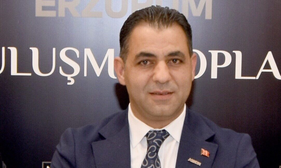 ASKON Başkanı Turan: “’O Gece, Halkın ve Hakk’ın gücü tankın gücünü yenmiştir” Anadolu Aslanları İş Adamları Derneği (ASKON) Erzurum Şube Başkanı Yavuz