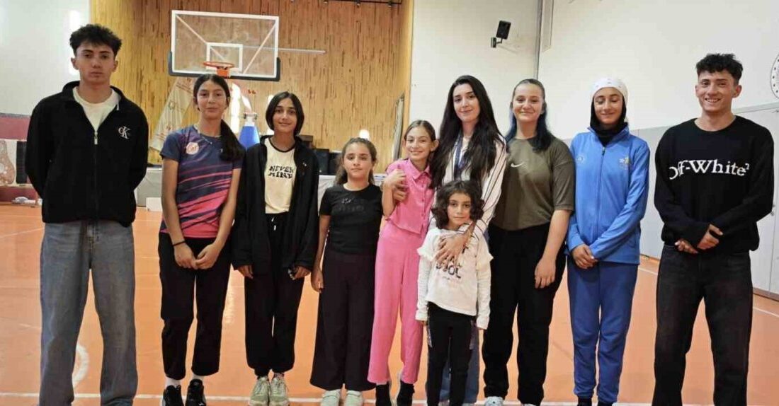 Atletizm camiasından Elif Eyüp’e anlamlı ziyaret Erzurum Gençlik Spor il müdürlüğü tarafından sözleşmeli personel olarak göreve