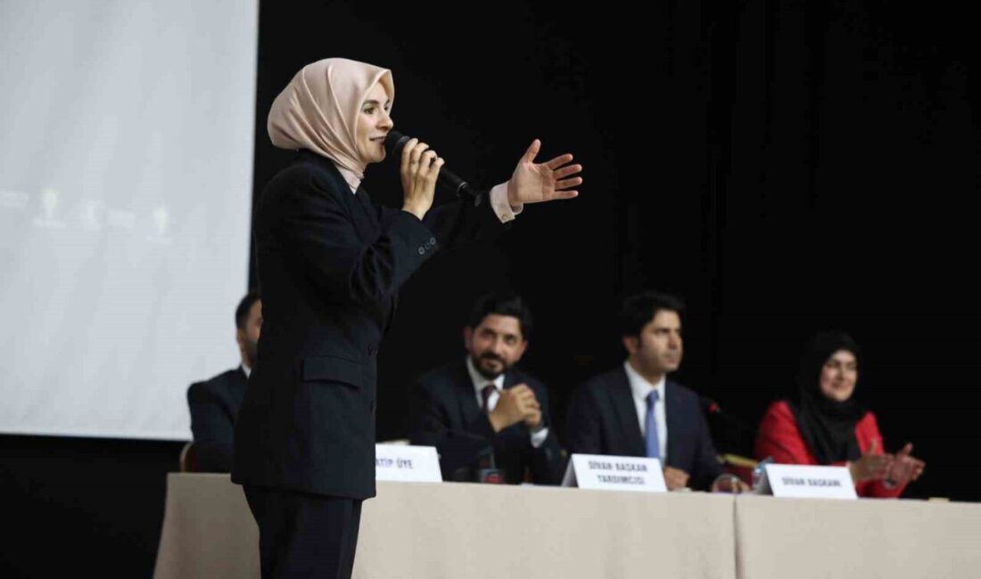 AK Parti Ağrı İl Danışma Meclisi Toplantısı’na katılan Aile ve