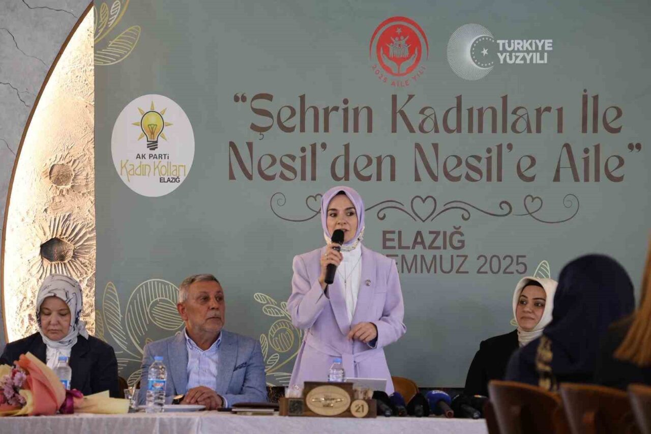 Aile ve Sosyal Hizmetler Bakanı Mahinur Özdemir Göktaş, Elazığ’da katıldığı