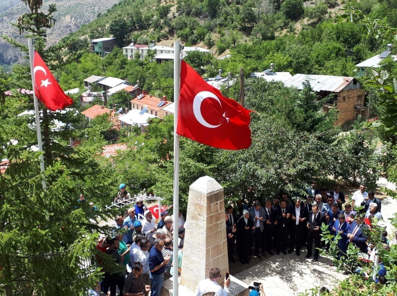 Erzincan’ın Kemaliye ilçesine bağlı Başbağlar köyünde 5 Temmuz 1993’te terör