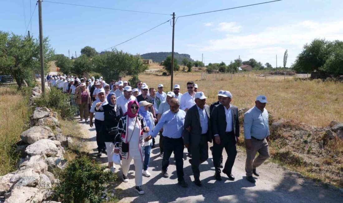 Han İlçesi’ne ziyarette bulunan AK Parti Eskişehir İl Başkanı Gürhan