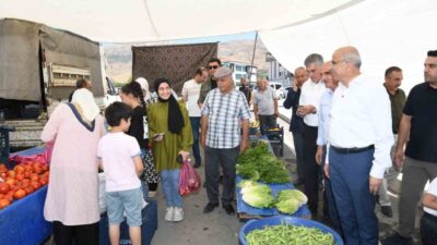 Malatya Büyükşehir Belediye Başkanı Sami Er, Kale ilçesini ziyaret ederek,