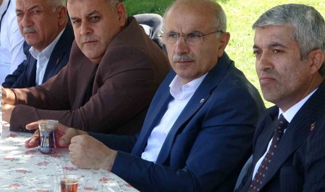 Malatya Büyükşehir Belediye Başkanı Sami Er, “Her yönü ile ayağa