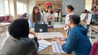 Bayburt Deneyap Atölyesi öğrencileri tarafından hazırlanan Elektronik Programlama ve Nesnelerin