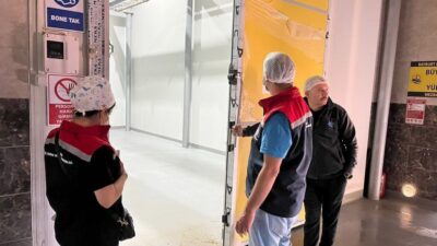 Bayburt Belediyesi mezbahası İl Tarım ve Orman Müdürlüğü personelleri tarafından