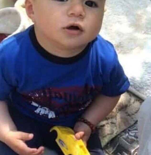 Bayburt’ta meydana gelen kazada, 2 yaşındaki E.A.D, iddiaya göre babasının