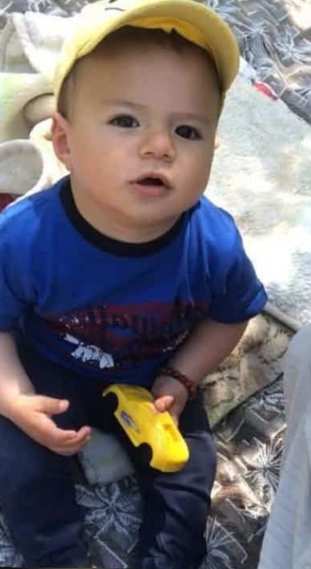 Bayburt’ta meydana gelen kazada, 2 yaşındaki E.A.D, iddiaya göre babasının