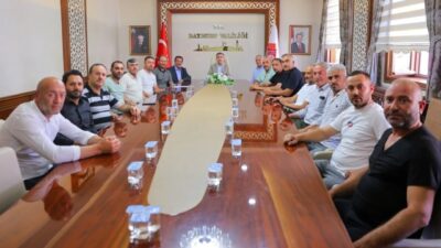 Bayburt’ta öğrenci ve yolcu taşımacılığı yapan servis şoförlerine yönelik bilgilendirme