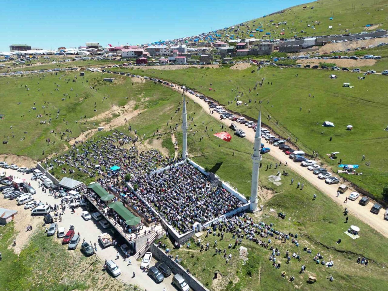 Gümüşhane’nin Kürtün ilçesine bağlı Özkürtün Beldesi sınırları içerisinde bulunan ve
