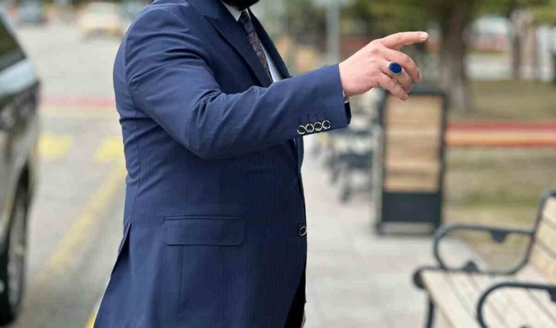 Çat; “15 Temmuz, bu milletin imanla diriliş, canla karşı duruş gecesidir” Yeniden Refah Partisi MKYK üyesi Sadık Çat, 15 Temmuz hain