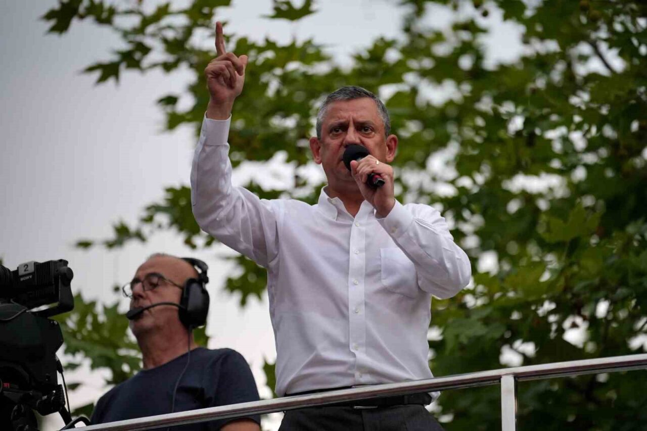 CHP Genel Başkanı Özgür Özel, “Toprağın ve emeğin maliyeti 200